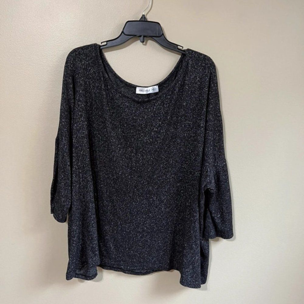 Kiki Larue 1X long sleeve‎ grey top
